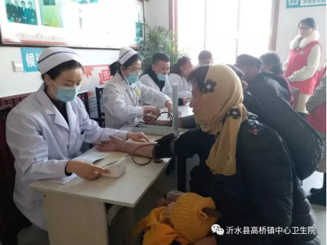 高桥镇卫生计生健康服务队到徐家牛旺村进行免费义诊